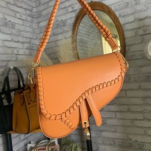 Orange saddle bag ( comes with a strap)